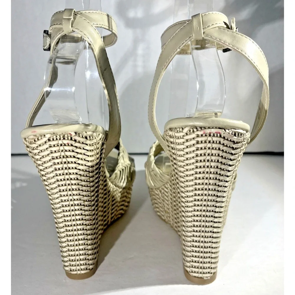 Chinese Laundry Simple Sweet Wedge Sandals Women's 8.5 NWOB